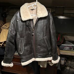 Men's Cabela’s Shearling Leather Bomber Jacket men’s medium EUC